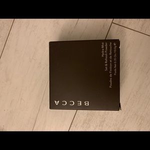 Becca Cosmetics hydra-mist set and refresh powder